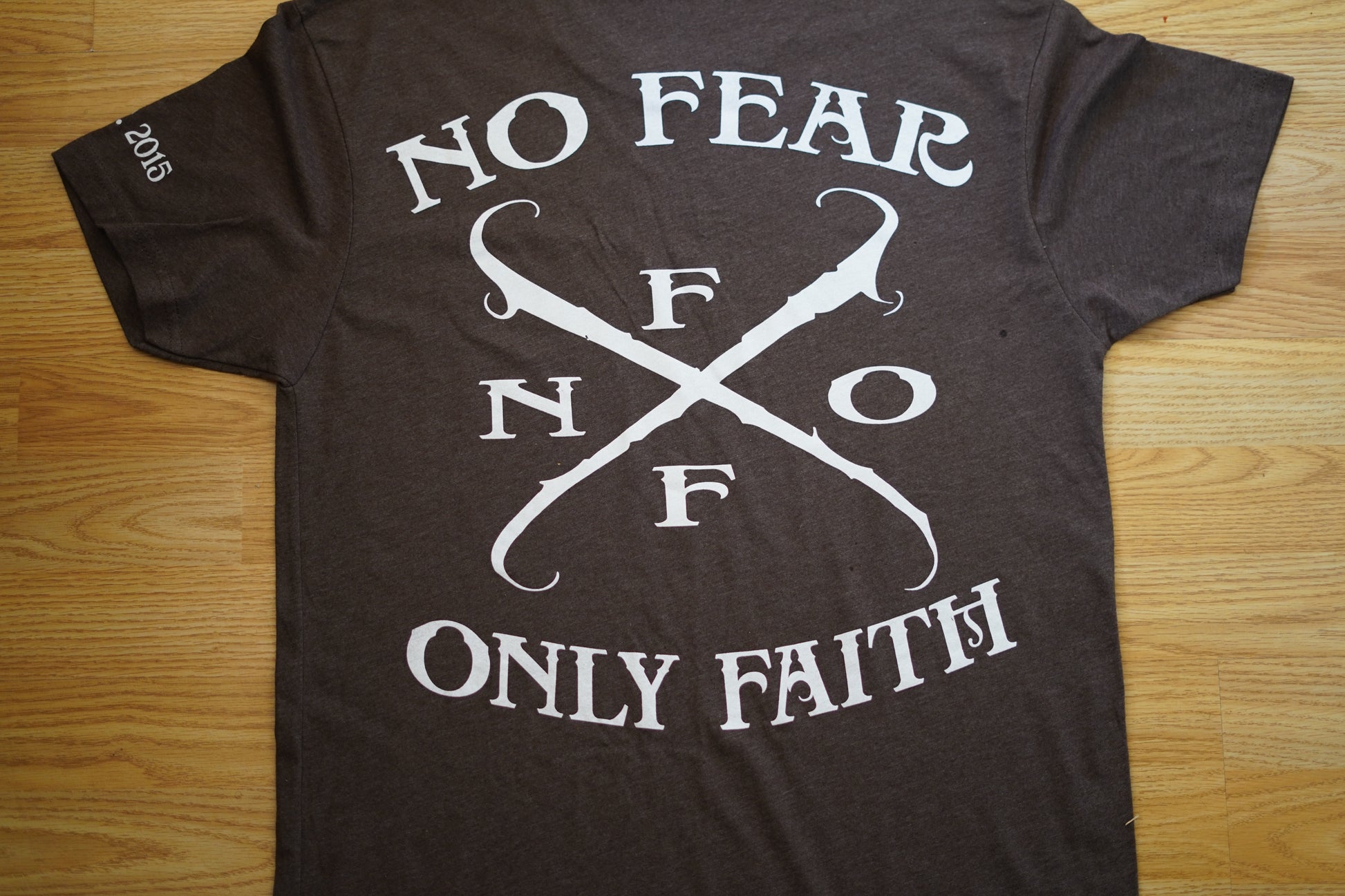 Signature logo Tee's